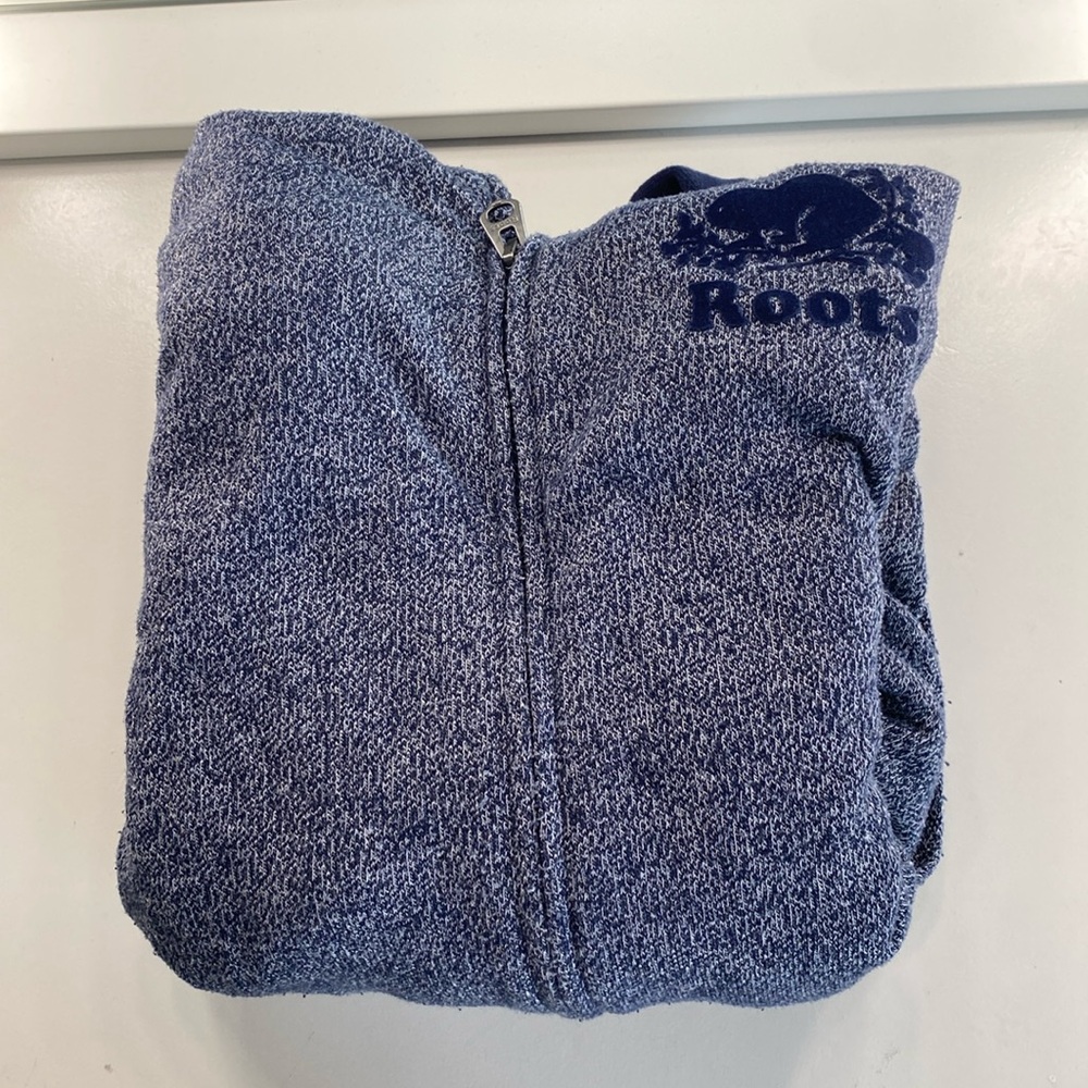 Navy blue roots zip up